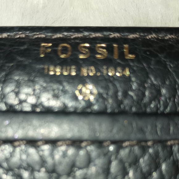Fossil Black Leather Bi-Fold Wallet (Vintage 1984) - Picture 2 of 8